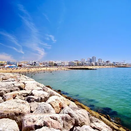 Stunning Seaside With Pool & Garden Διαμέρισμα *