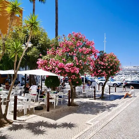 Appartement Stunning Seaside With Pool & Garden